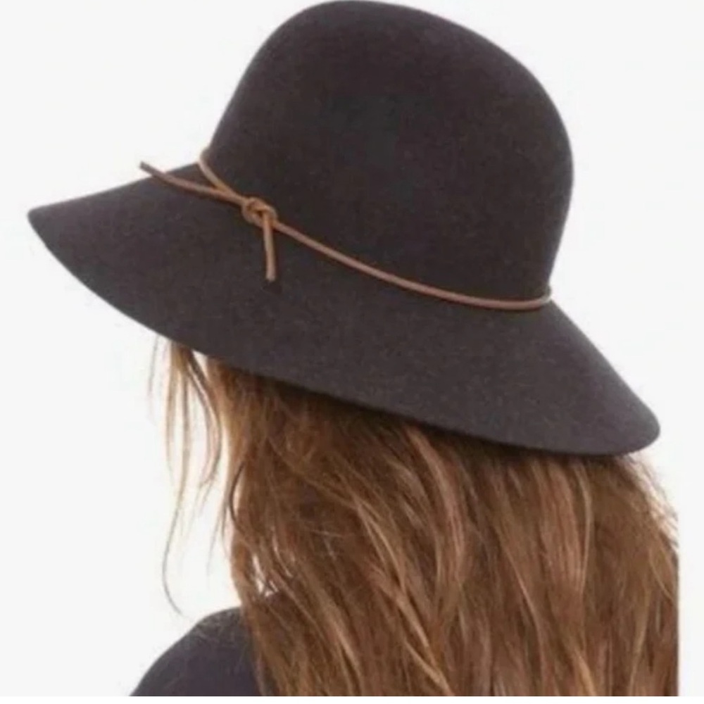 Phoenix wool hat with leather strap. Brand new with no tag
